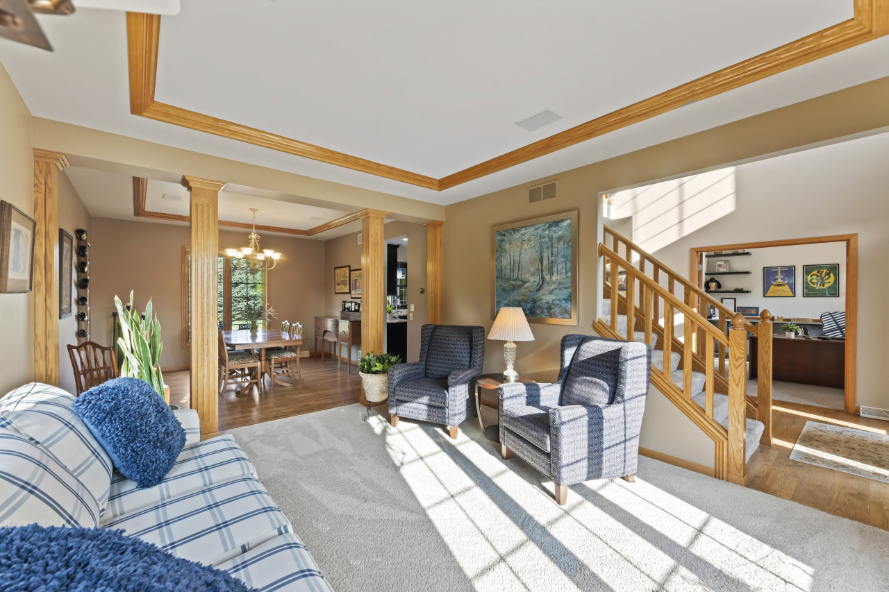 628 Sedge Meadow Court Summit, WI 53066 - Photo 17 of 41 Living Room