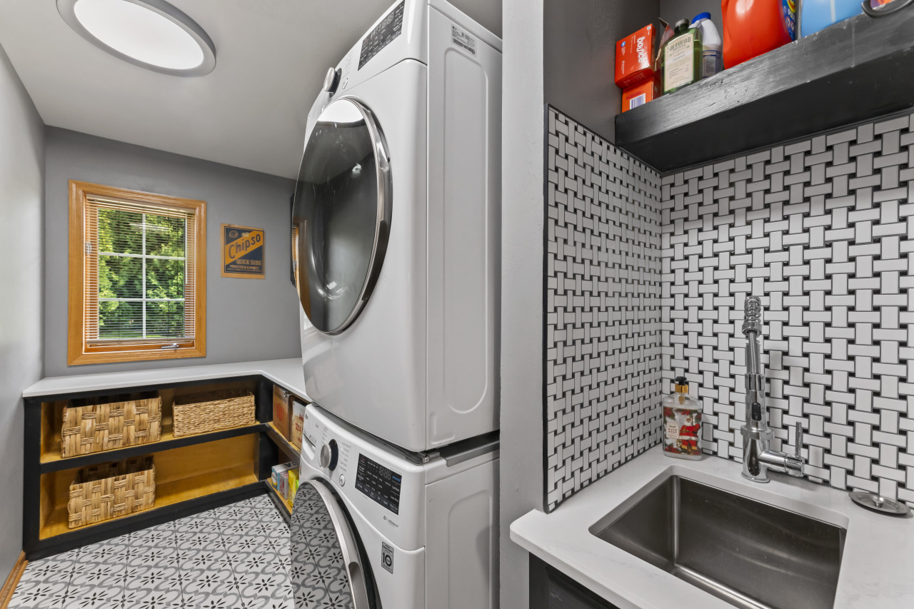 628 Sedge Meadow Court Summit, WI 53066 - Photo 21 of 41 Main Floor Laundry