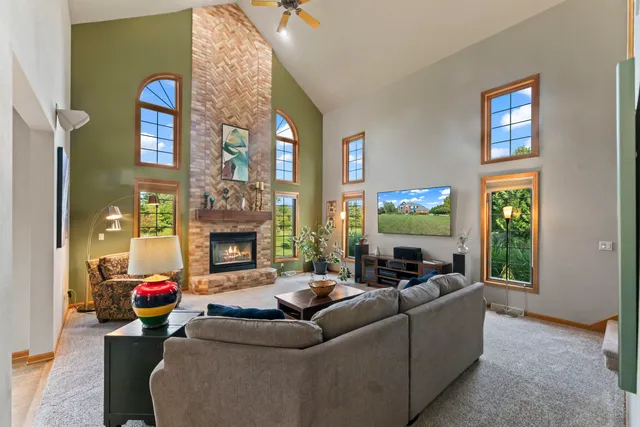 $779,900 | 628 Sedge Meadow Court, Summit, WI 53066