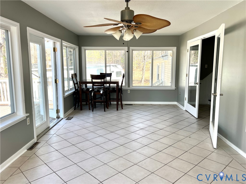 2049 Riddle Road Blackstone, VA 23824 - Photo 31 of 44 a view of a livingroom with furniture and window