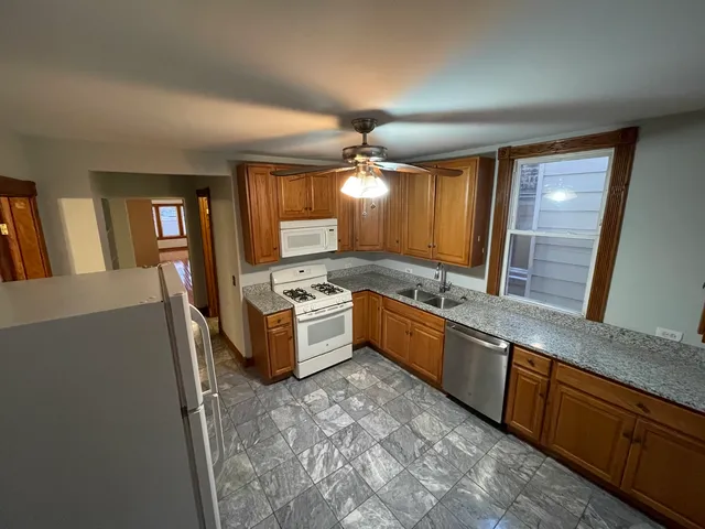 $2,100 | 3532 North Elston Avenue, Unit 2, Chicago, IL 60618