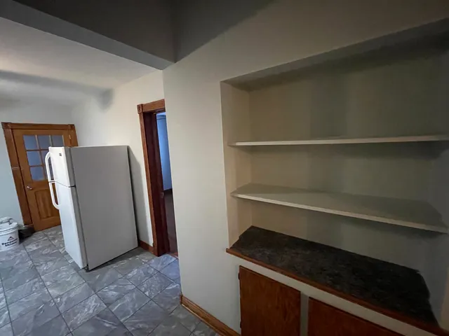 $2,100 | 3532 North Elston Avenue, Unit 2, Chicago, IL 60618