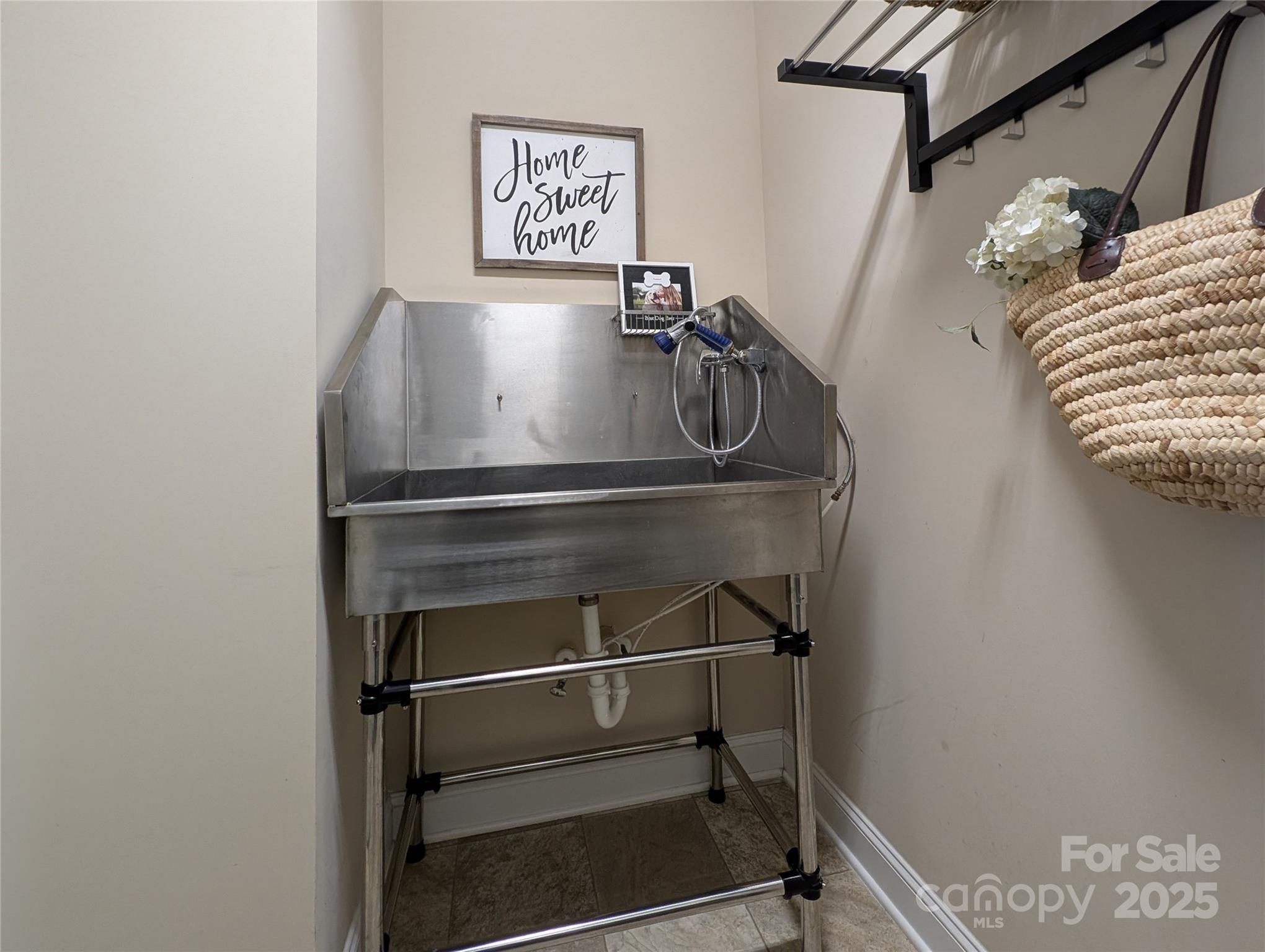 1128 Avalon Place Matthews, NC 28104 - Photo 29 of 39