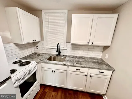 $1,250 | 461 Flamingo Street, Philadelphia, PA 19128