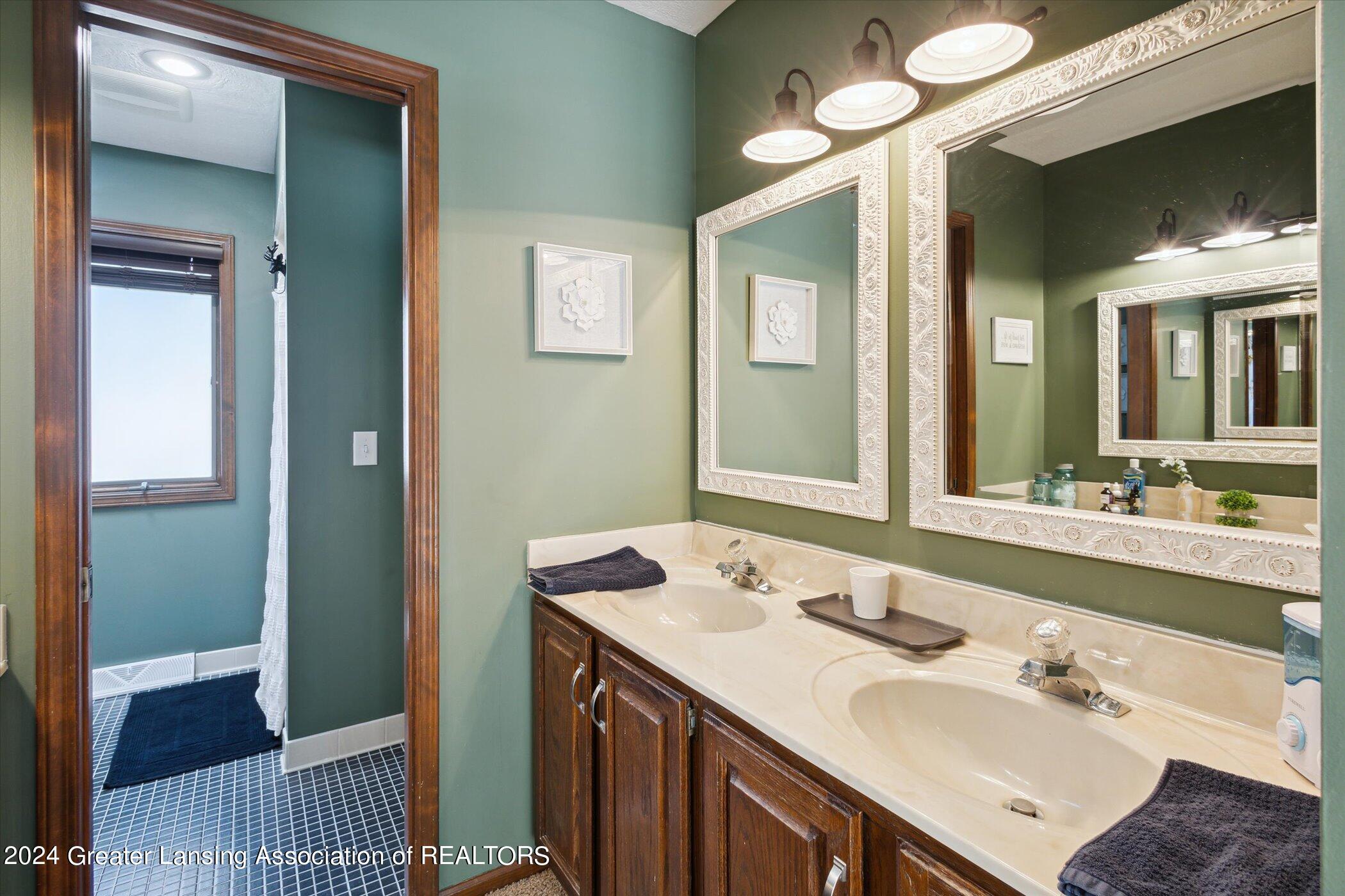 1002 Sheldon Row Charlotte, MI 48813 - Photo 27 of 50 27-1002-Sheldon-Row-Charlotte-MI-48813-W