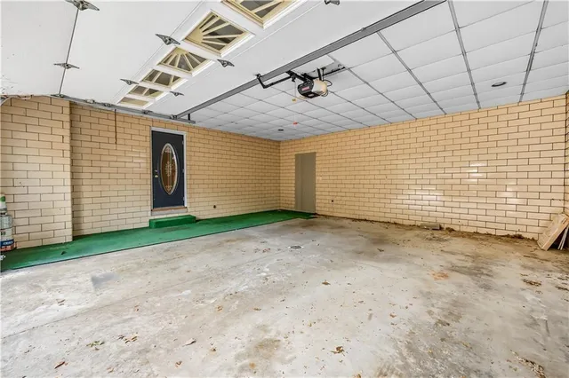 $225,000 | 156 Sunset Boulevard, Hermitage, PA 16148