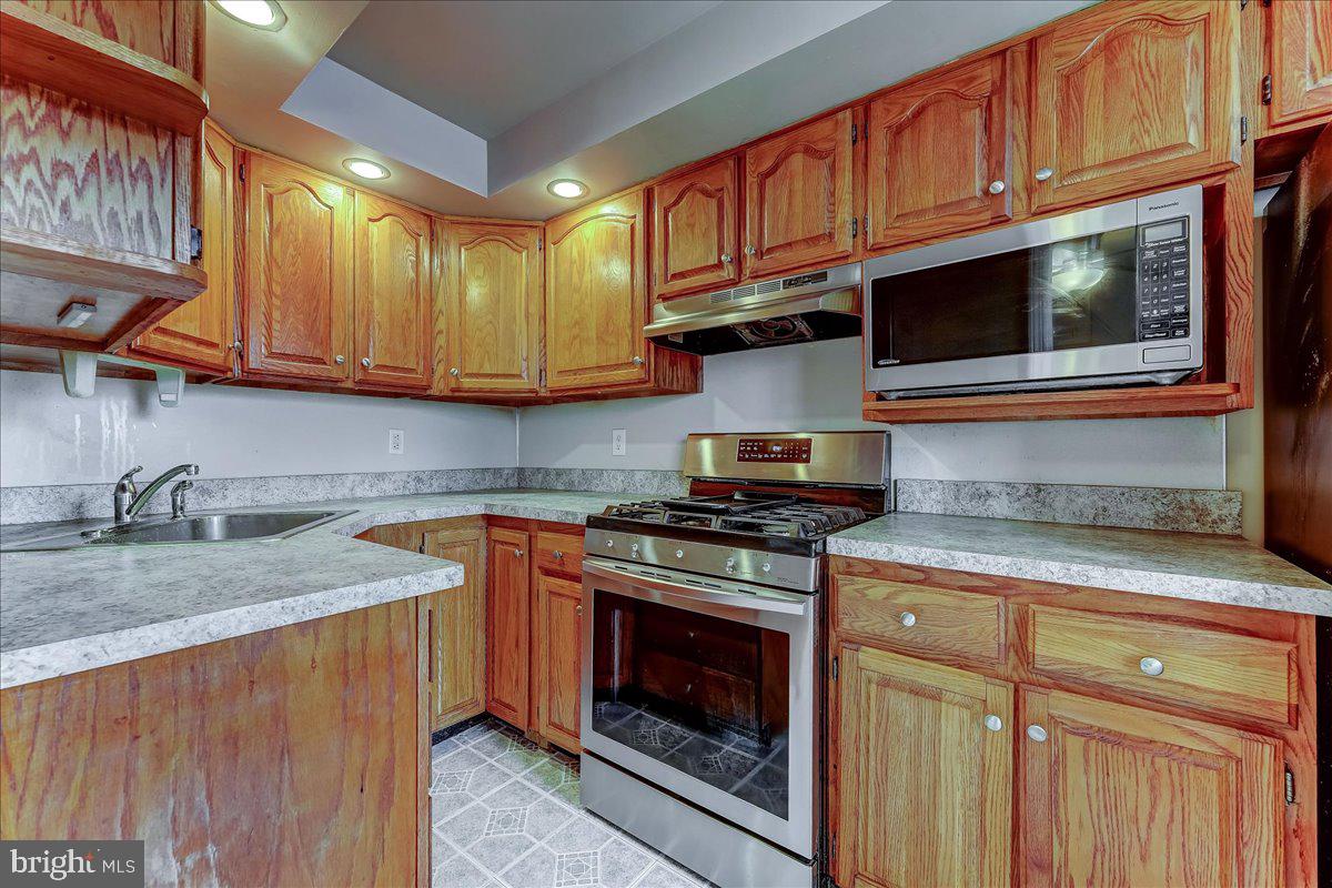 964 Springfield Road Collingdale, PA 19023 - Photo 8 of 16