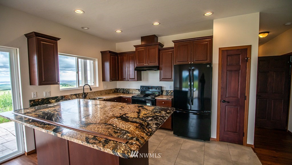 3559 Seaman Road Waitsburg, WA 99361 - Photo 6 of 26 Gallery Image 6