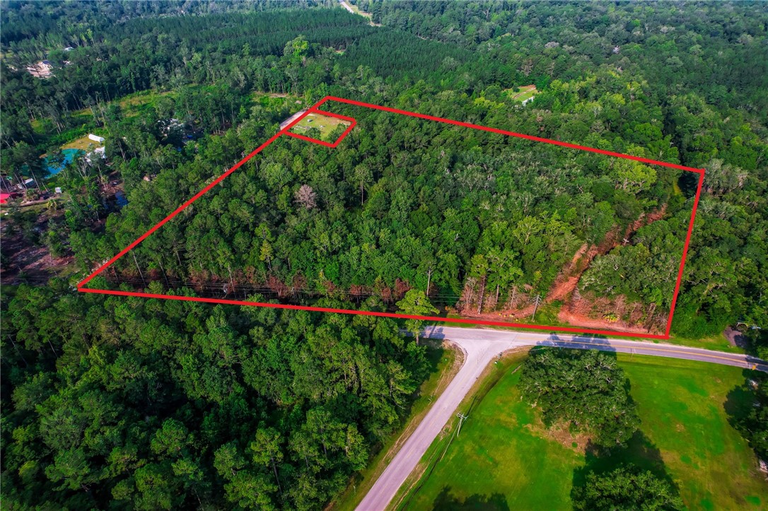 0 Middle Road Hilliard, FL 32046 - Photo 1 of 21 a view of a yard with a small yard and sitting area