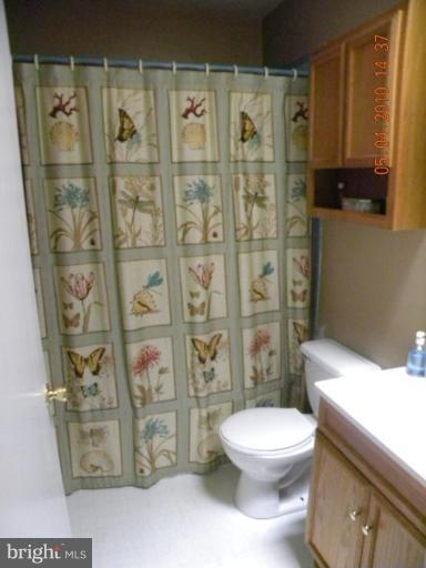 11308 Greenberry Road Hagerstown, MD 21740 - Photo 10 of 16 Bath #1