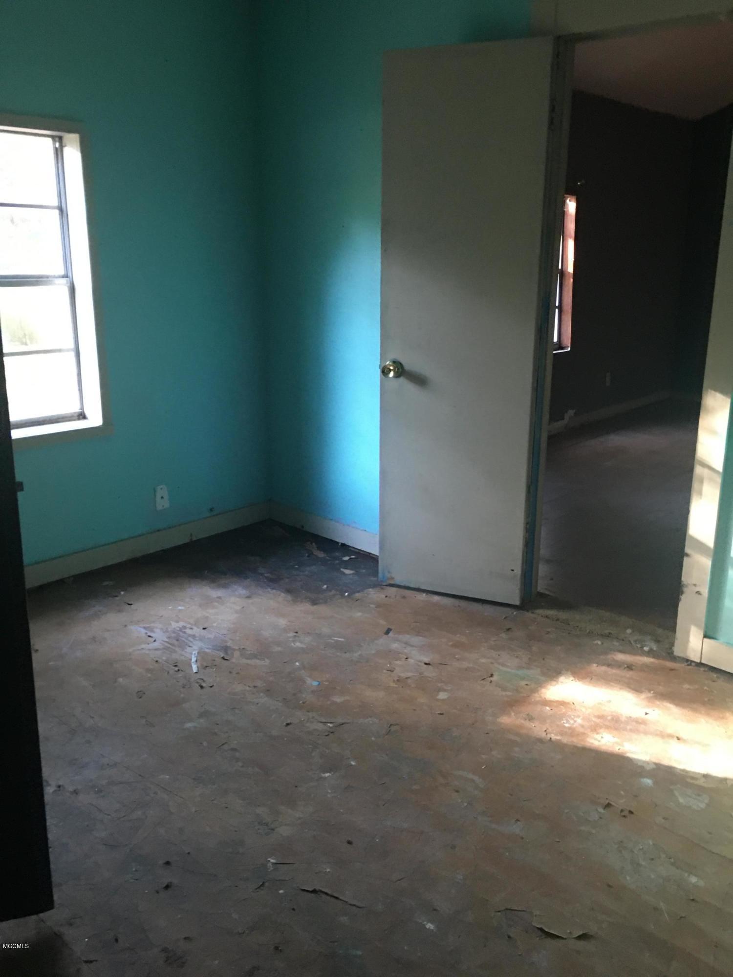 3717 Fieldworth Road Moss Point, MS 39562 - Photo 19 of 23 6F48F64A-CF34-4370-A7D8-1F7AC0494491