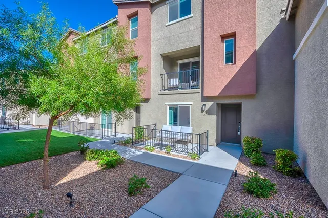 $420,000 | 2821 Montage Sun Road, Unit 4, Las Vegas, NV 89183