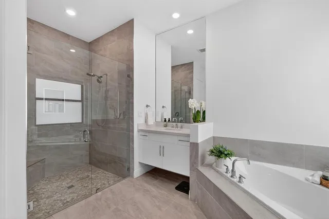 $1,074,900 | 12485 North Parkland Bay Trail, Parkland, FL 33076