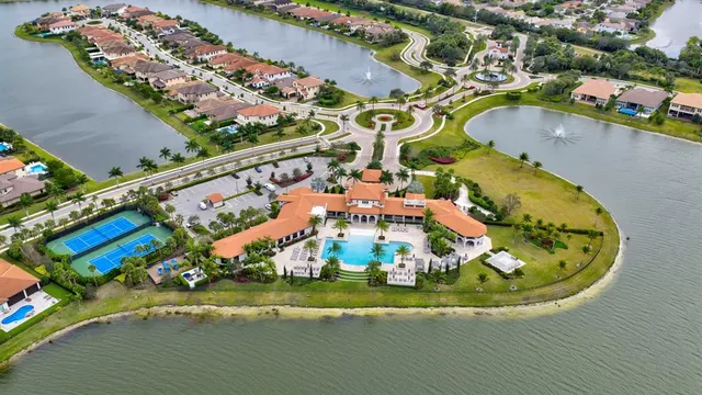 $1,074,900 | 12485 North Parkland Bay Trail, Parkland, FL 33076