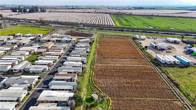 a view of outdoor space