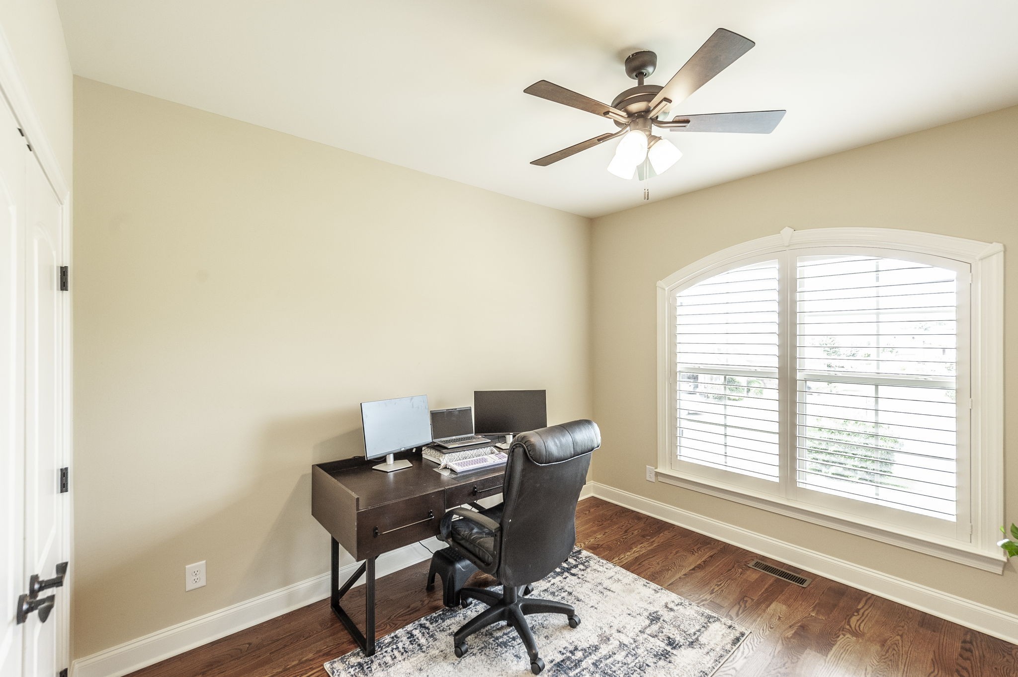 1017 Kendras Run Gallatin, TN 37066 - Photo 31 of 54 a workspace with furniture and a window