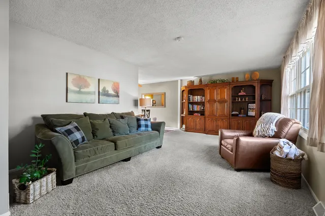 $309,900 | 258 Easthill Drive, Battle Creek, MI 49014