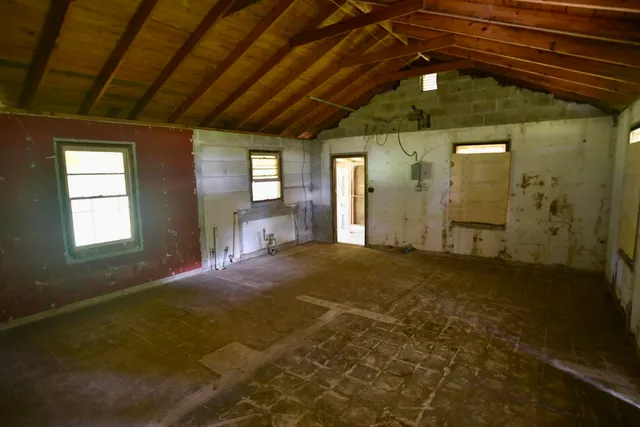 $99,999 | 700 Peake Street, Holly Hill, SC 29059