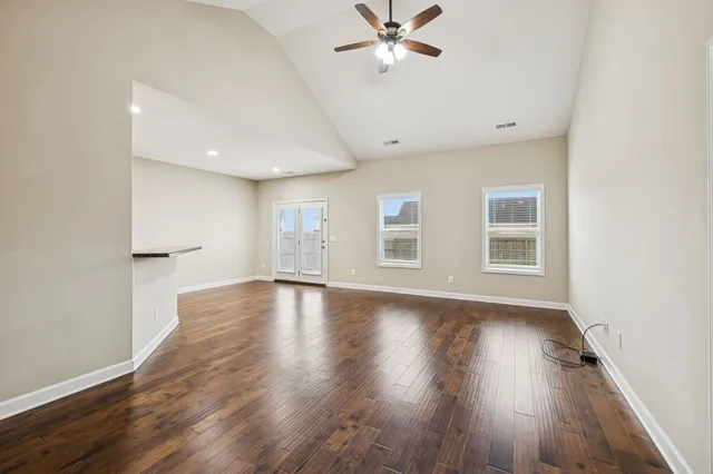 $354,500 | 2206 Mason Bee Drive, Columbia, TN 38401