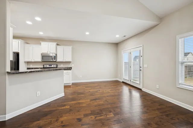 $354,500 | 2206 Mason Bee Drive, Columbia, TN 38401