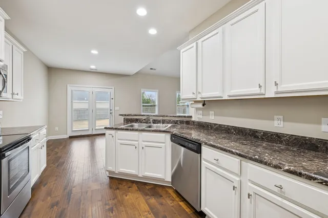 $354,500 | 2206 Mason Bee Drive, Columbia, TN 38401