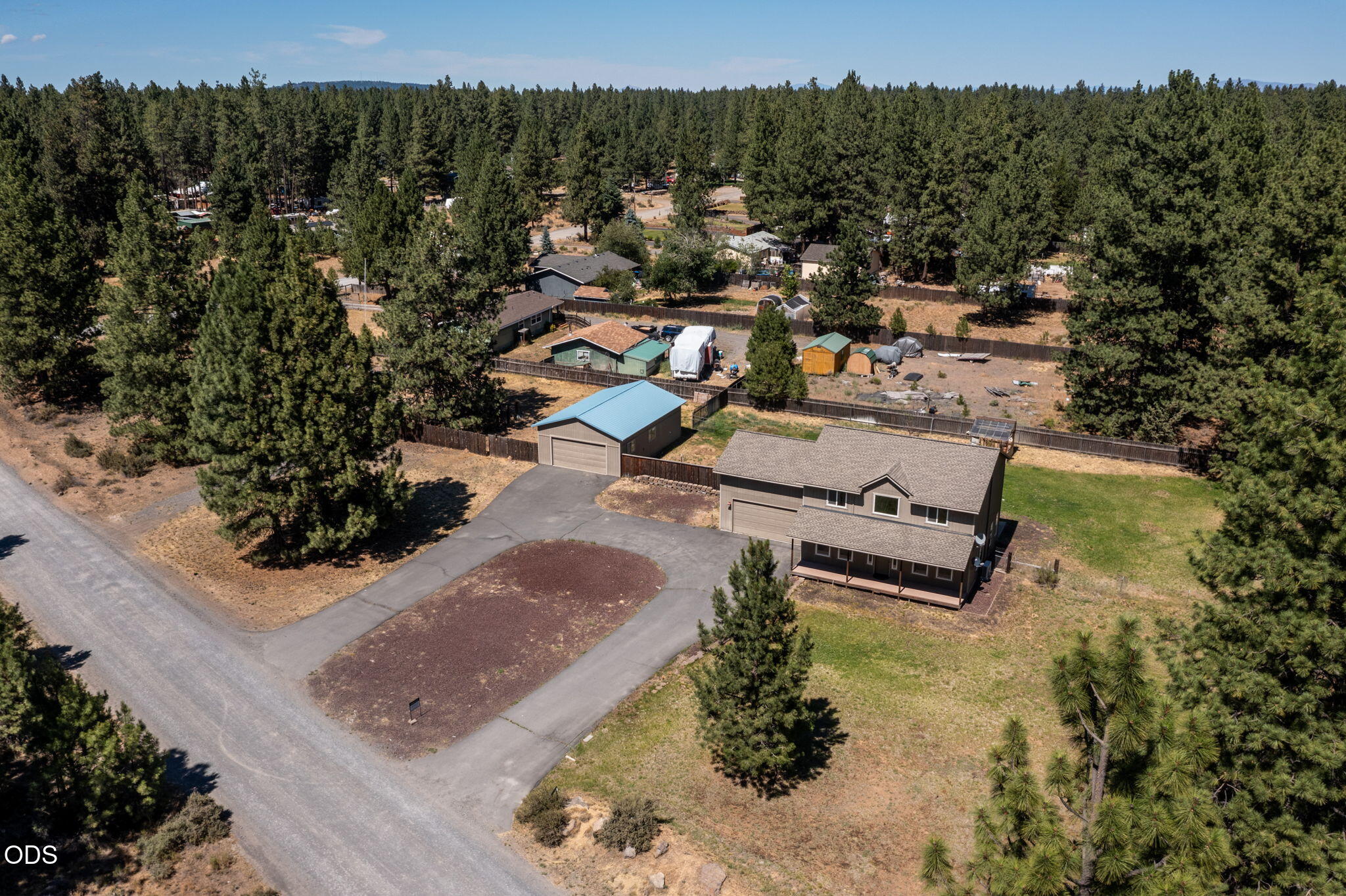 60180 Pawnee Road Bend, OR 97702 - Photo 44 of 53