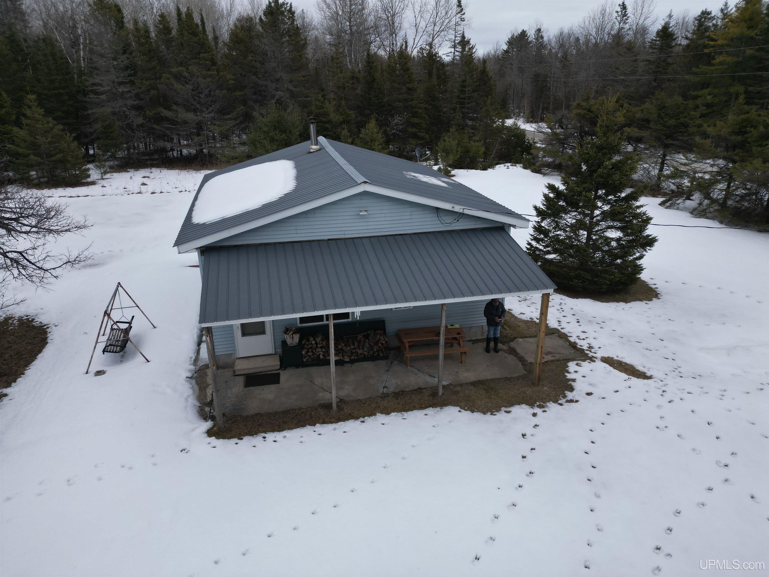 11128 Co Road Rapid River, MI 49878 - Photo 1 of 97