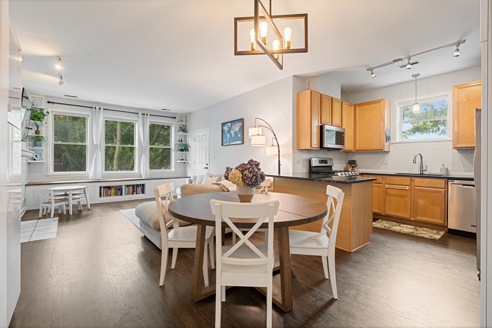 1301 West Fillmore Street, Unit B Chicago, IL 60607 - Photo 7 of 23