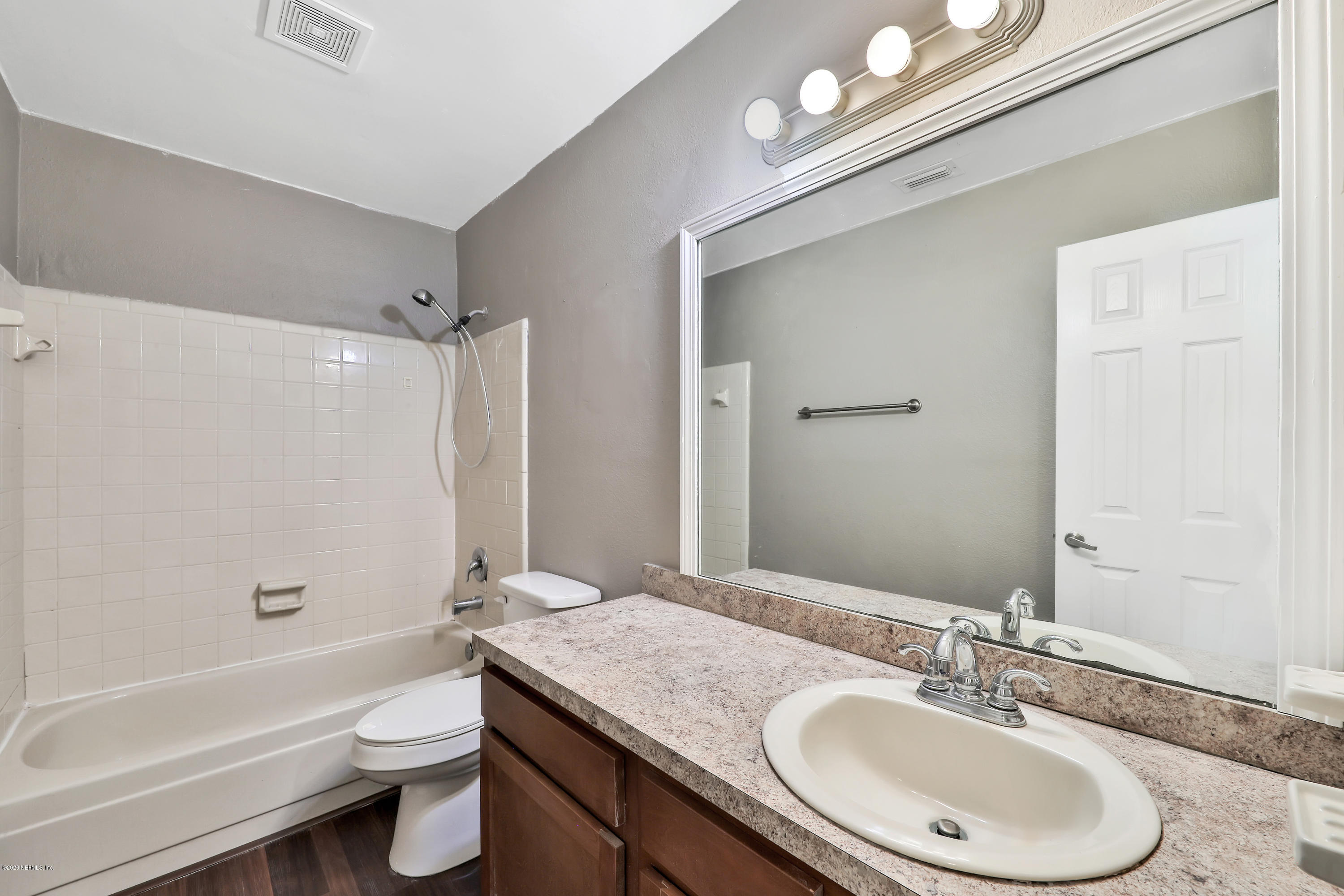 3238 Stan Road Jacksonville, FL 32216 - Photo 12 of 23 1R4A4368
