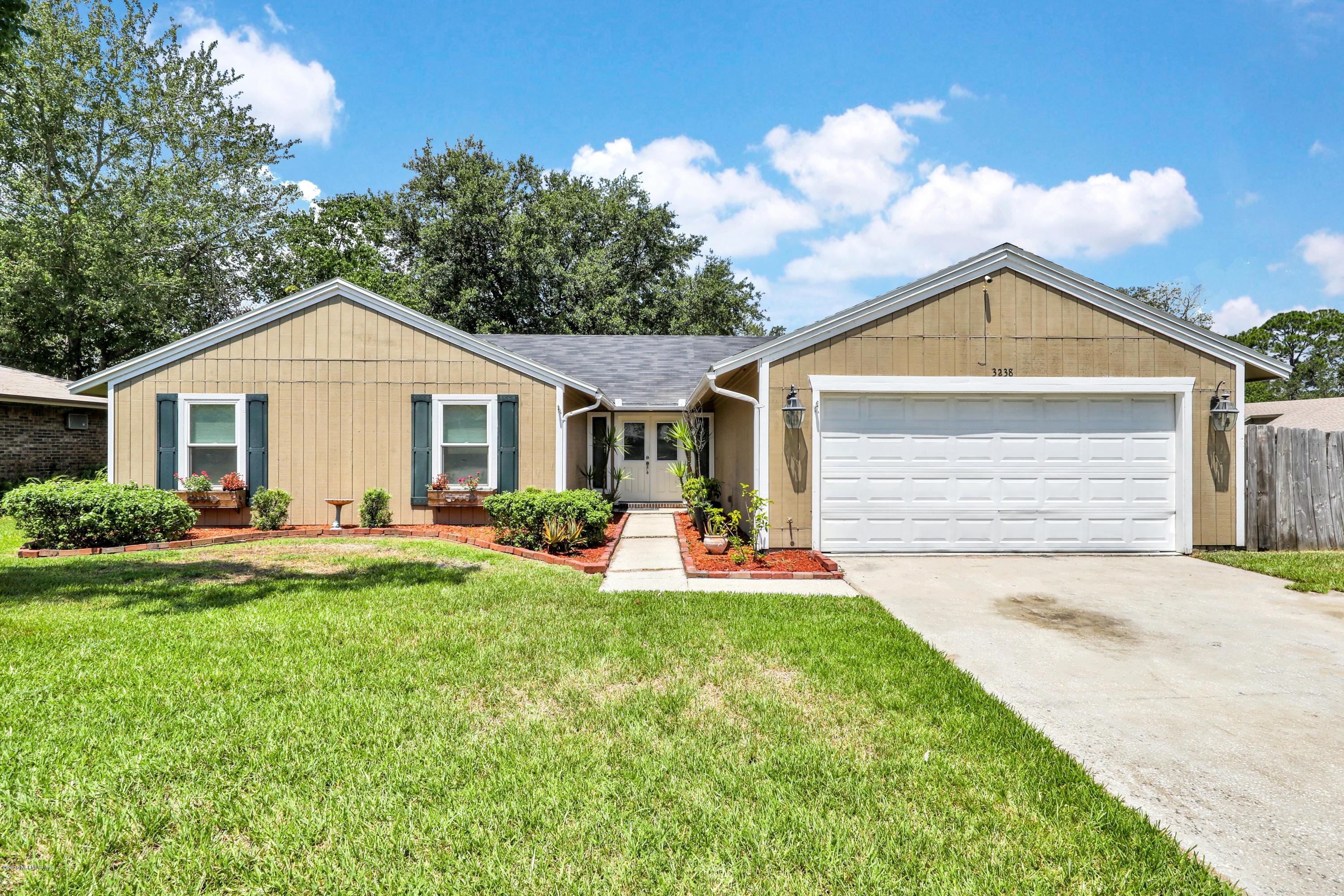 3238 Stan Road Jacksonville, FL 32216 - Photo 2 of 23 1R4A4405