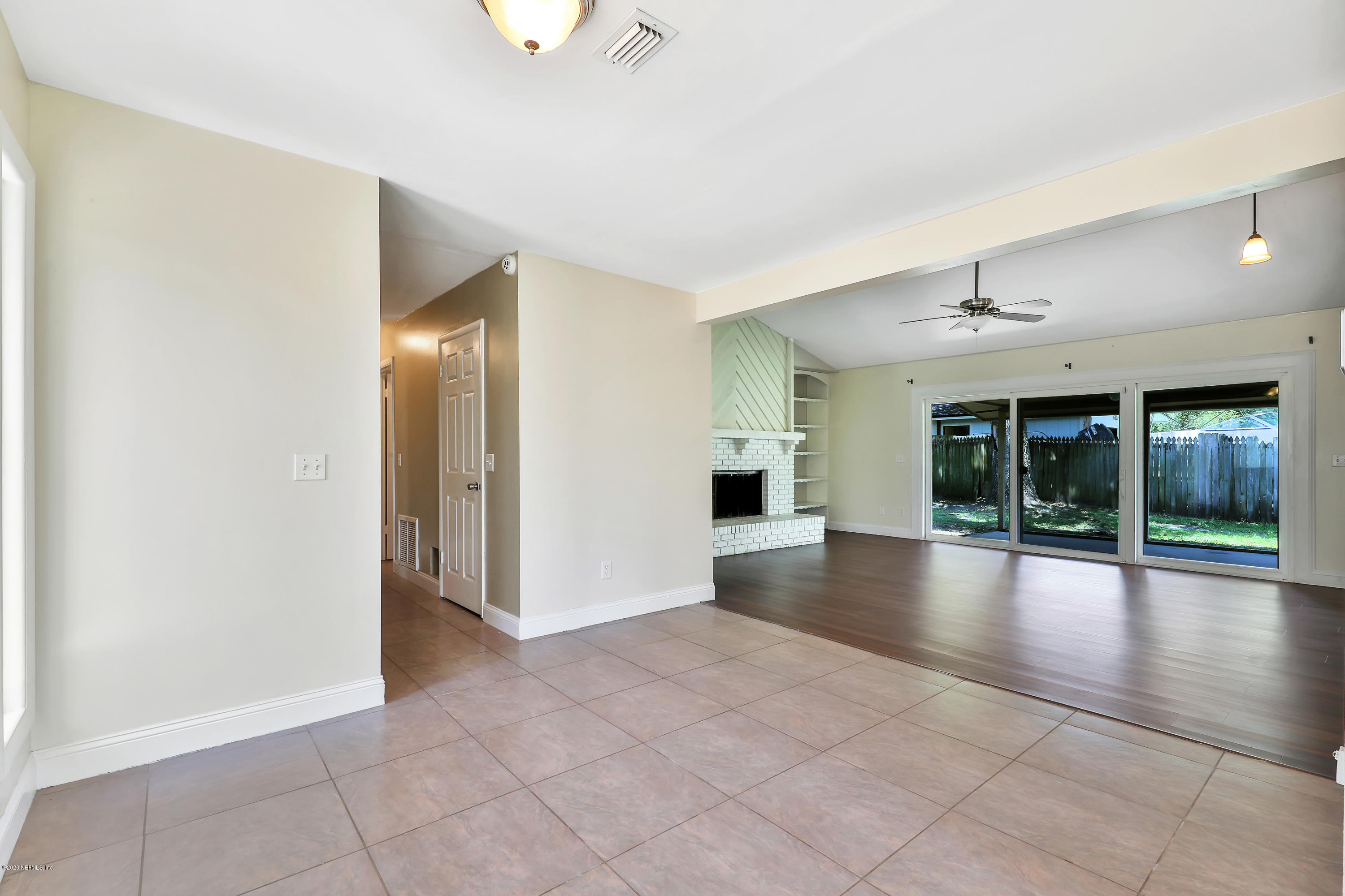 3238 Stan Road Jacksonville, FL 32216 - Photo 10 of 23 1R4A4381