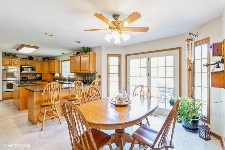 35W846 Valleyview Road Dundee, IL 60102 - Photo 5 of 25