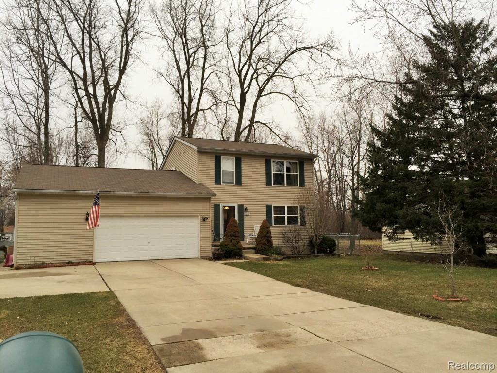 1748 Tamm Avenue Rochester Hills, MI 48309 - Photo 3 of 46