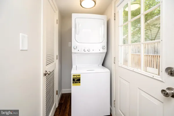 $1,900 | 610 Shepherd Street, Fredericksburg, VA 22401