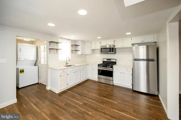 $1,900 | 610 Shepherd Street, Fredericksburg, VA 22401