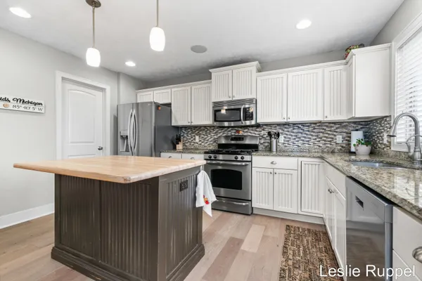 $749,000 | 2672 Atwater Hills Drive Northeast, Grand Rapids, MI 49525