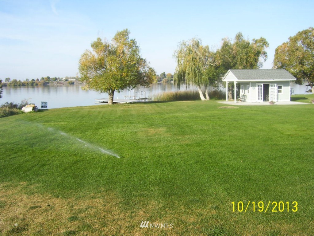 3182 Wild Goose Road Northeast Moses Lake, WA 98837 - Photo 4 of 20 Gallery Image 4
