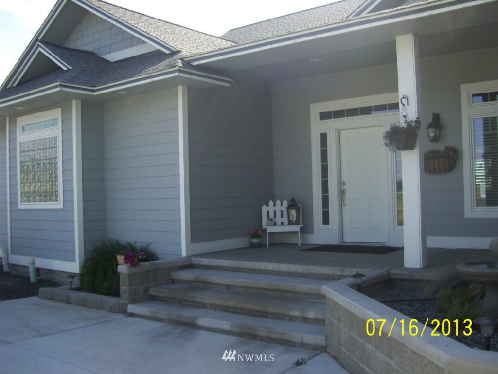 3182 Wild Goose Road Northeast Moses Lake, WA 98837 - Photo 9 of 20 Gallery Image 9