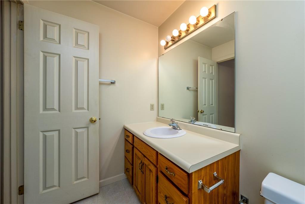2585 A Grouse Ridge Wexford, PA 15090 - Photo 11 of 18 Gallery Image 11