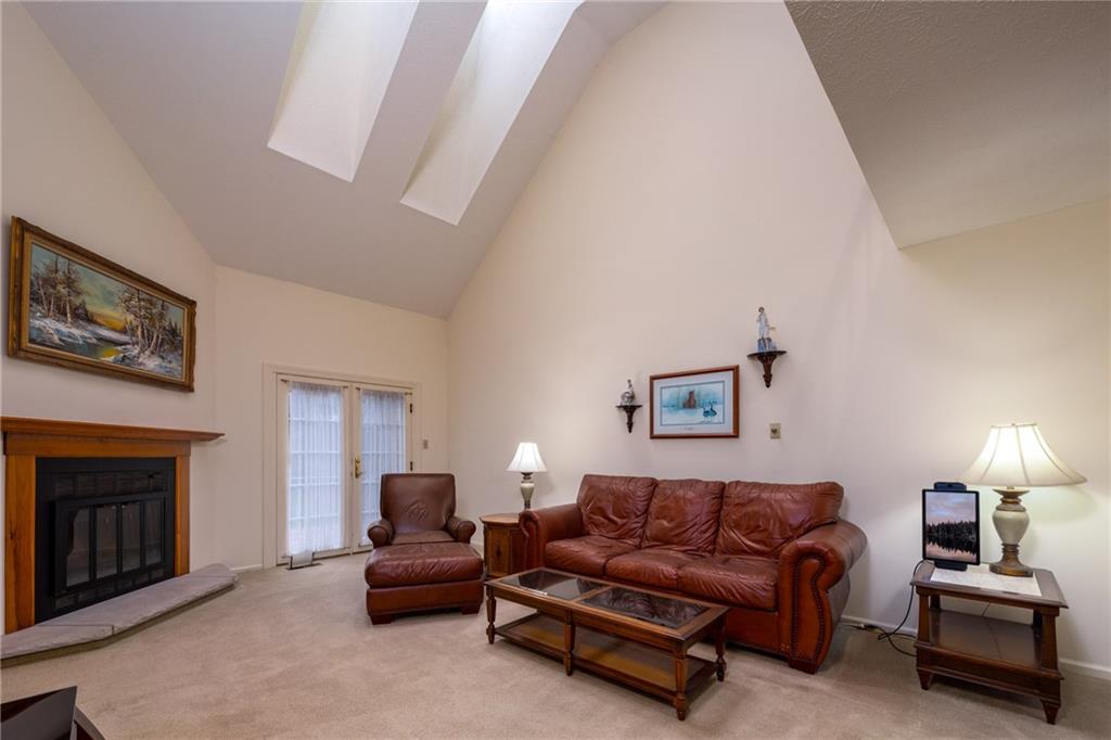 2585 A Grouse Ridge Wexford, PA 15090 - Photo 4 of 18 Gallery Image 4
