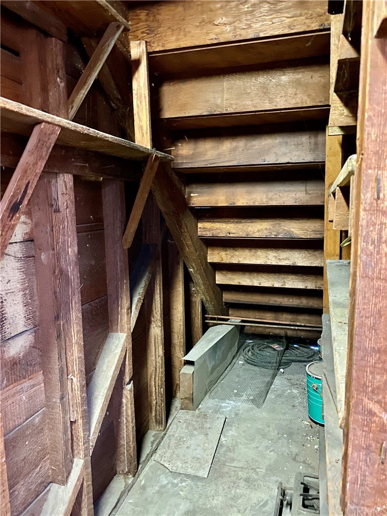 314 Coronado Avenue, Unit C Long Beach, CA 90814 - Photo 14 of 18 Storage in garage