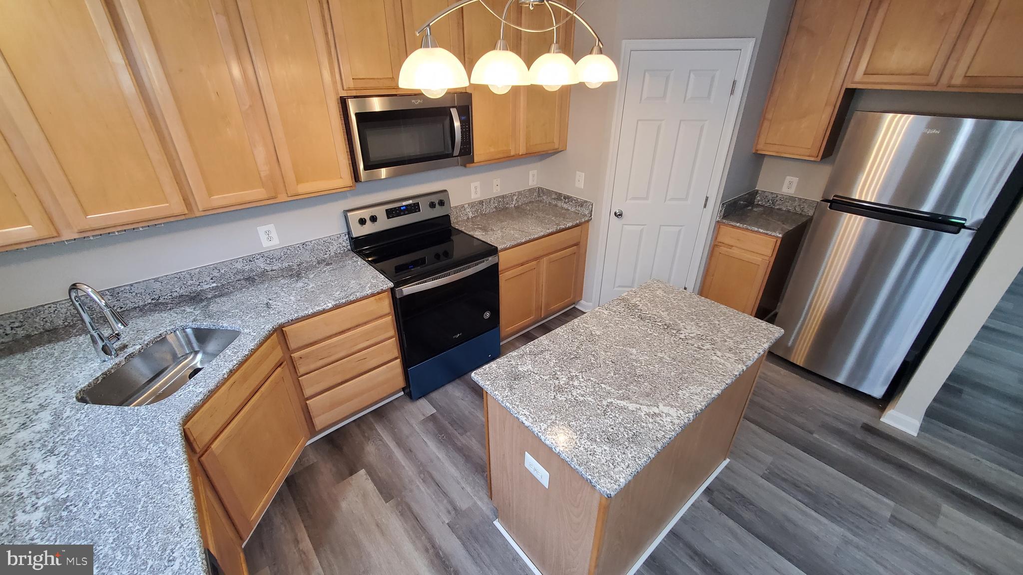 634 Luthardt Road Baltimore, MD 21220 - Photo 11 of 42 Stunning kitchen!