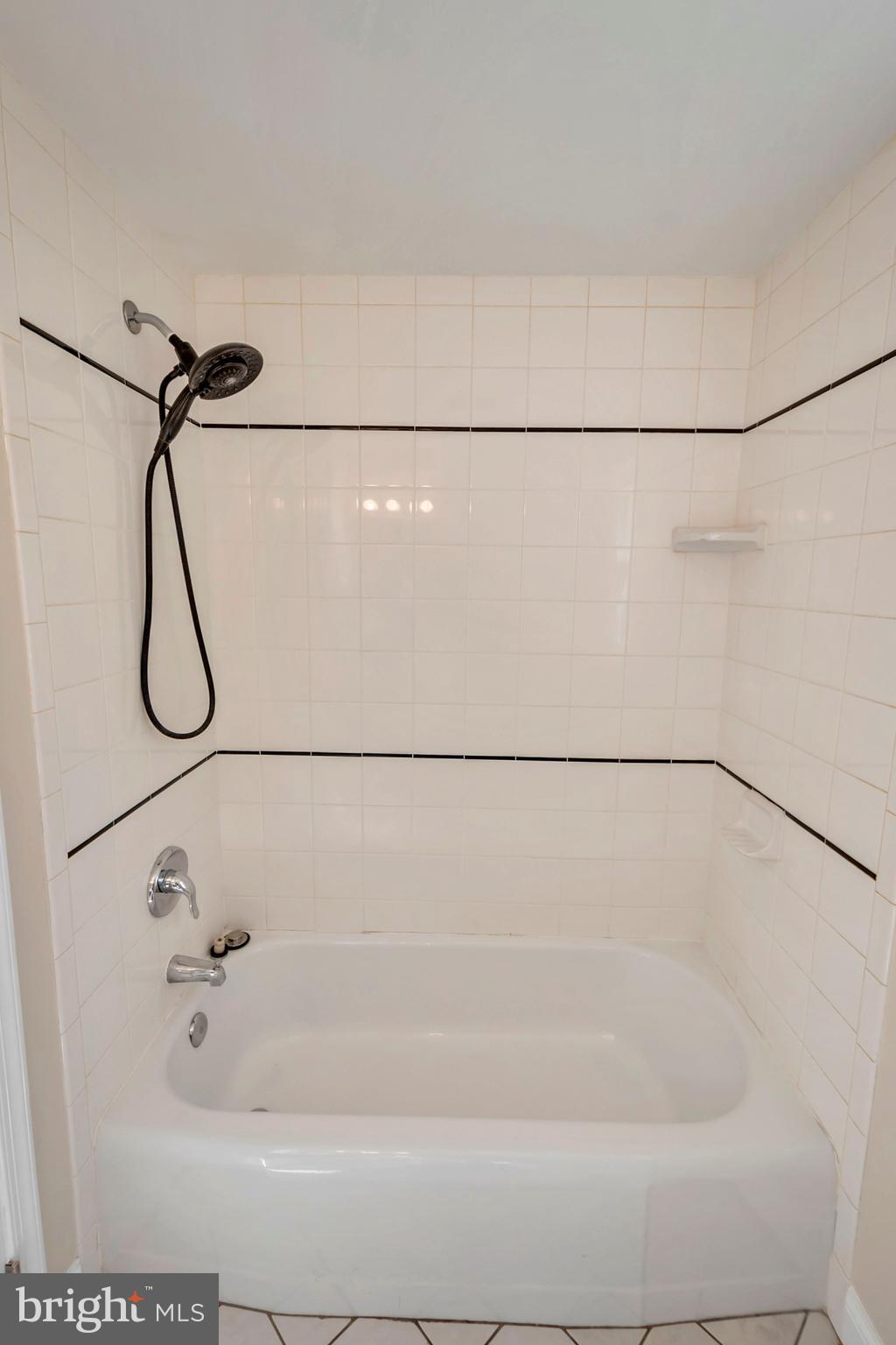 14114 Grayson Road Woodbridge, VA 22191 - Photo 20 of 28 a bathroom with a shower