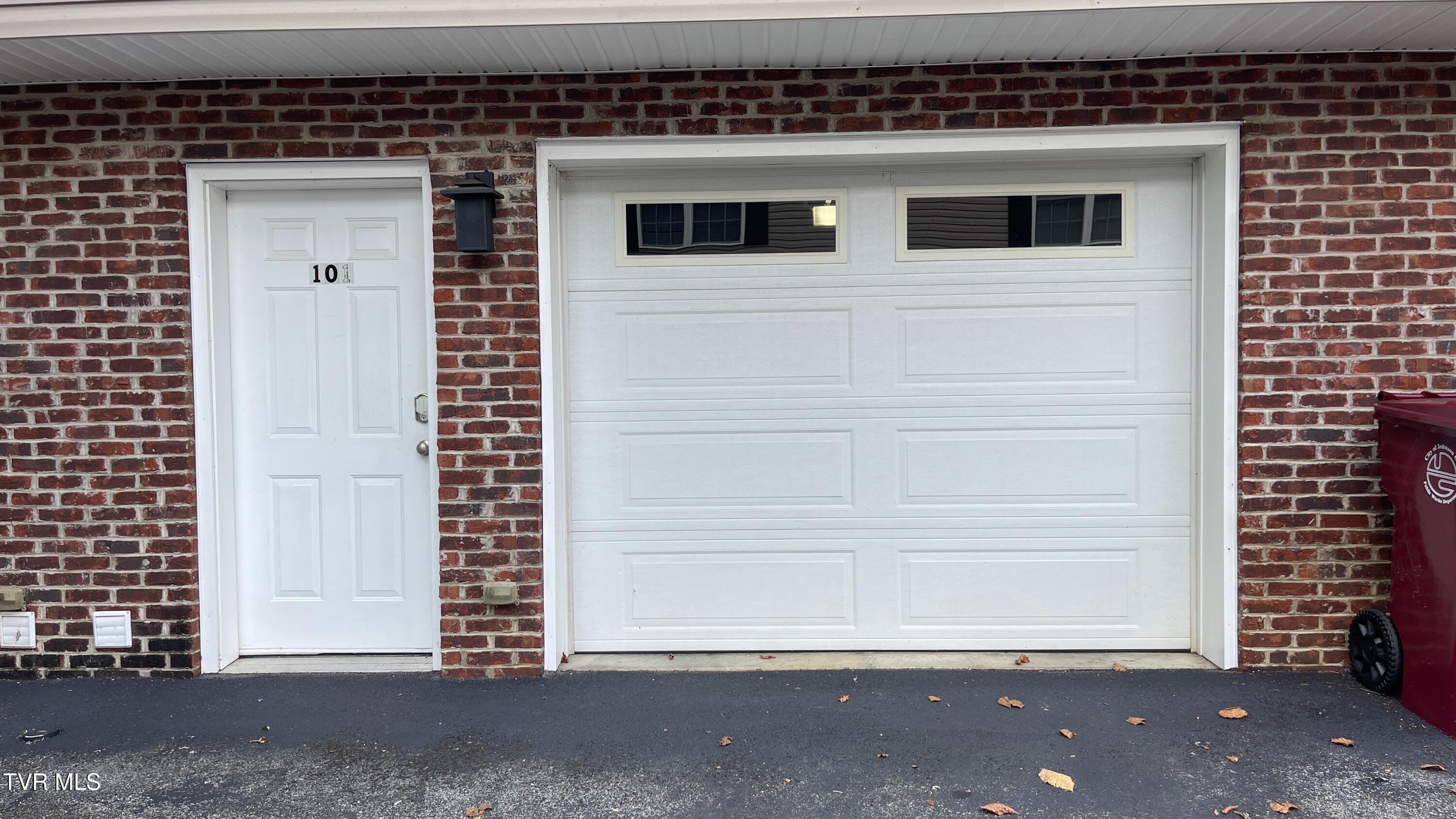 169 East Grande Avenue, Unit 101 Johnson City, TN 37601 - Photo 2 of 29 DJI_20250825_140224_095