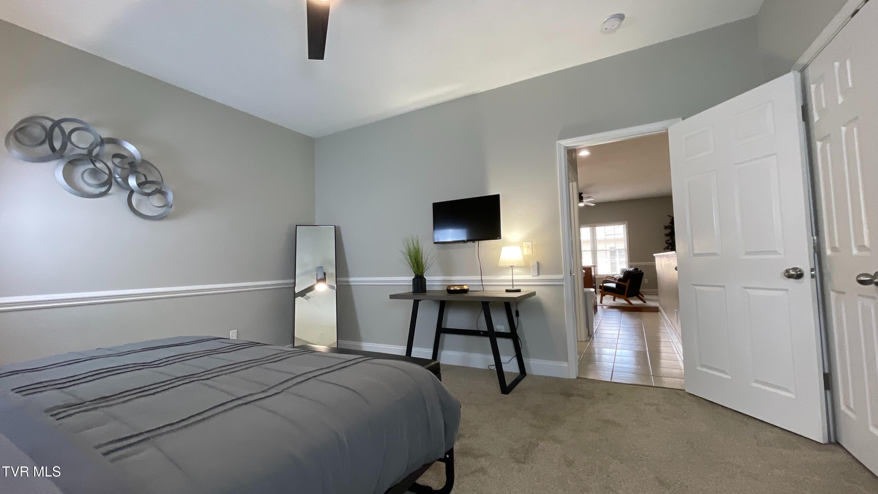 169 East Grande Avenue, Unit 101 Johnson City, TN 37601 - Photo 22 of 29 DJI_20250825_135309_676