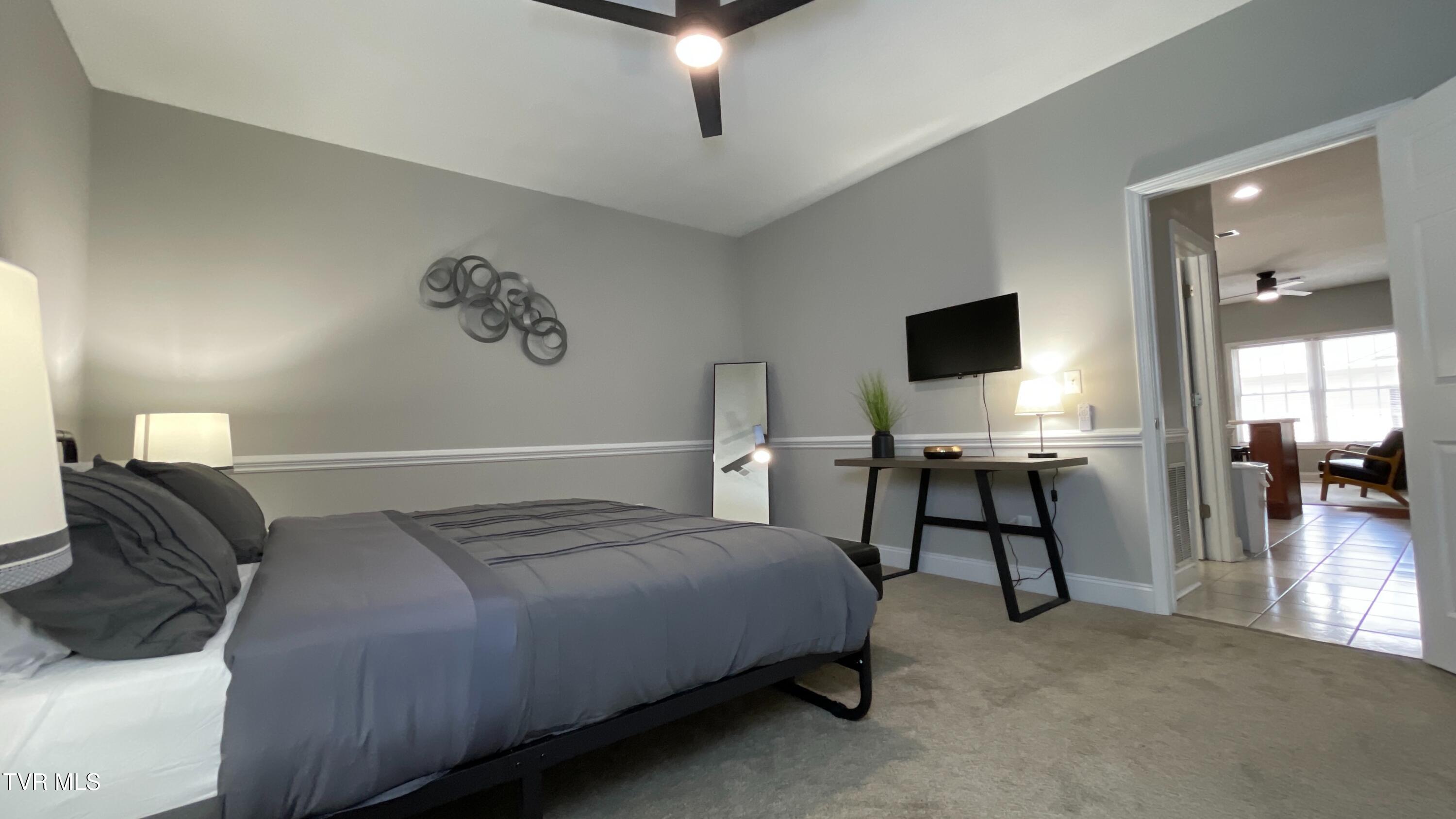 169 East Grande Avenue, Unit 101 Johnson City, TN 37601 - Photo 23 of 29 DJI_20250825_135422_249