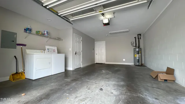 $2,300 | 169 East Grande Avenue, Unit 101, Johnson City, TN 37601