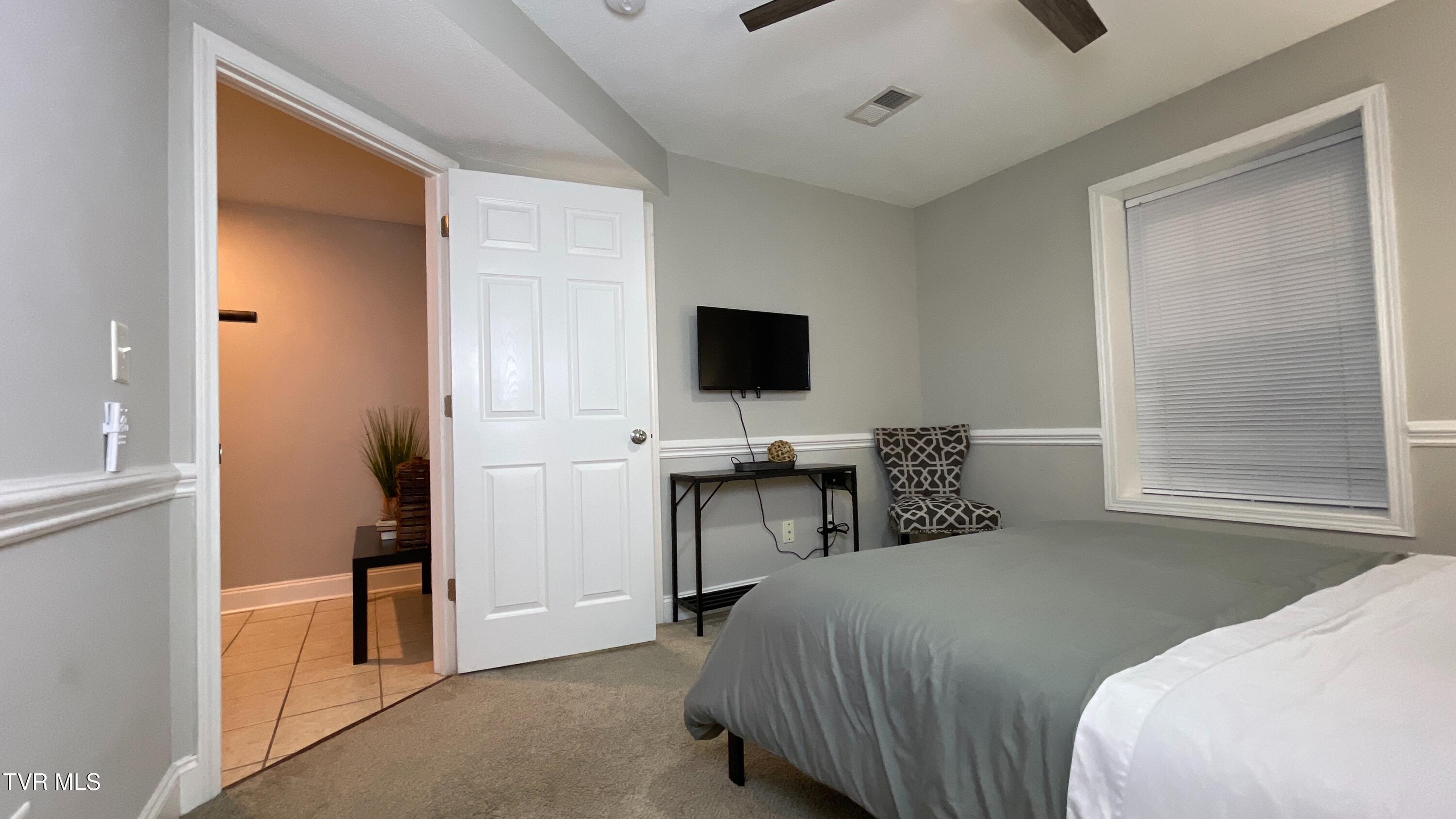 169 East Grande Avenue, Unit 101 Johnson City, TN 37601 - Photo 6 of 29 DJI_20250825_133054_499