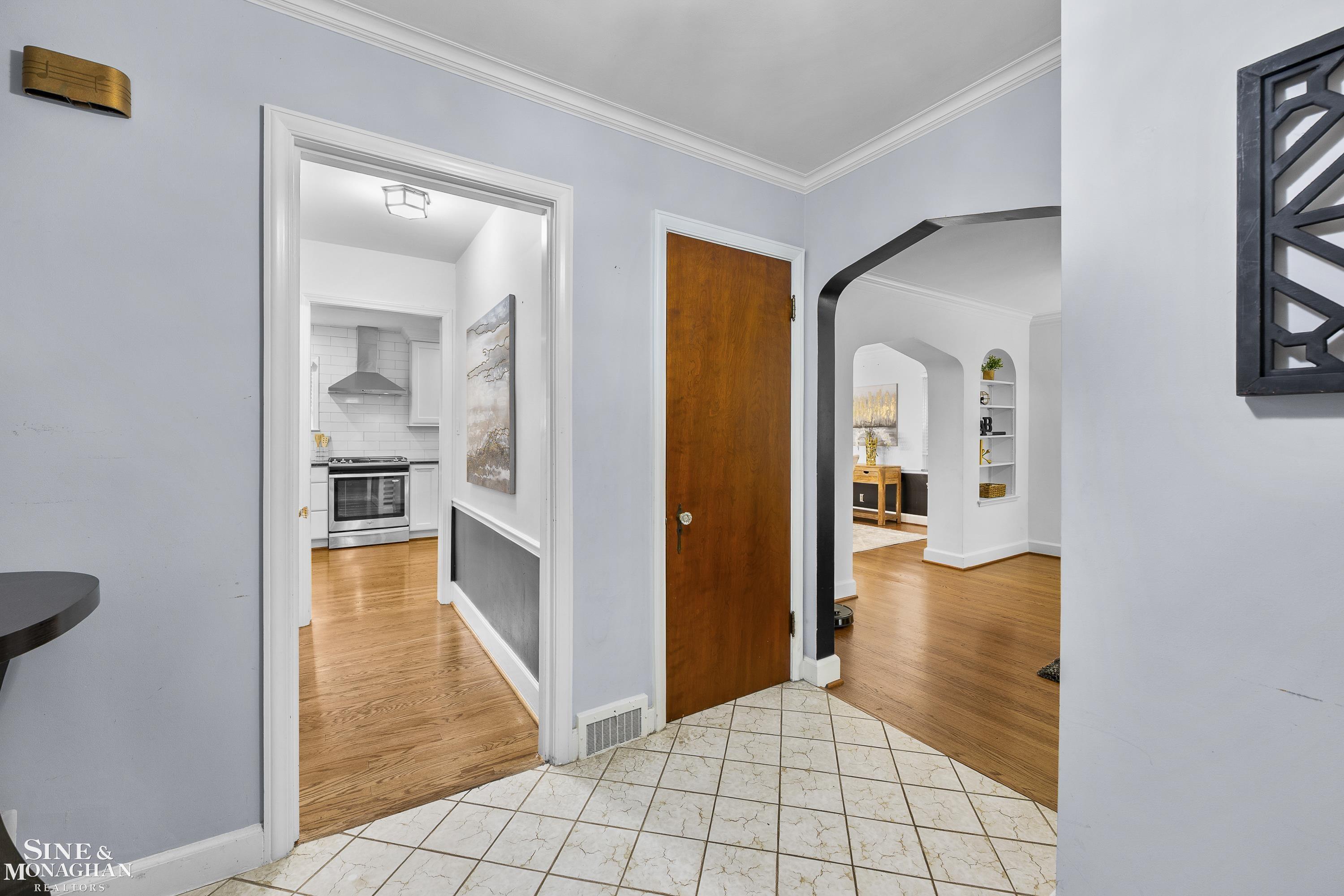 309 Merriweather Road Grosse Pointe Farms, MI 48236 - Photo 25 of 47 Gallery Image 25