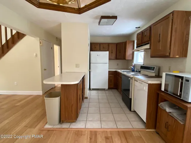 $1,900 | 1908 Horseshoe Bend, Tobyhanna, PA 18466